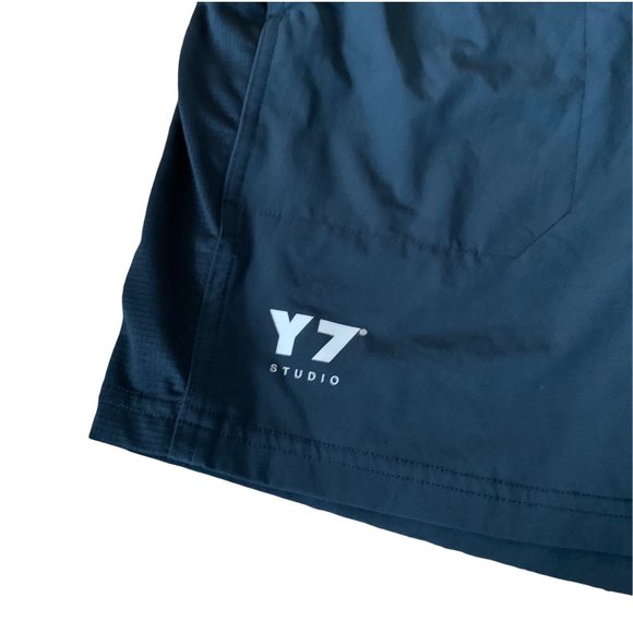 Nike Y7 Studio Yoga Short Dri Fit Black Medium - Picture 3 of 6